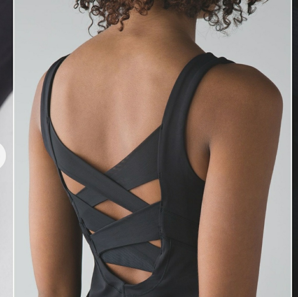 NWT Lululemon Rise and Flow Tank